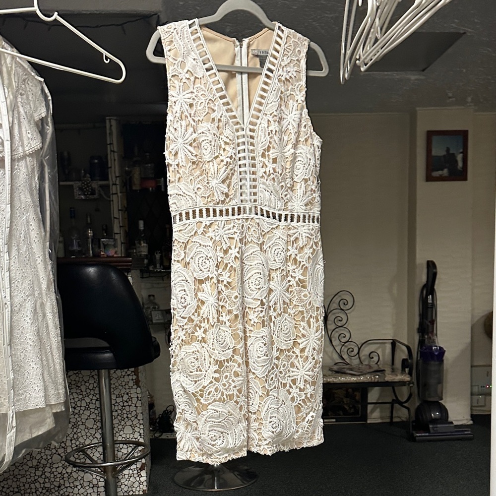 Love X Design Elegant White Lace Dress size L